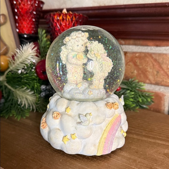 Vintage Cherub Musical Snow Globe with Rainbow and Clouds - Picture 4 of 7
